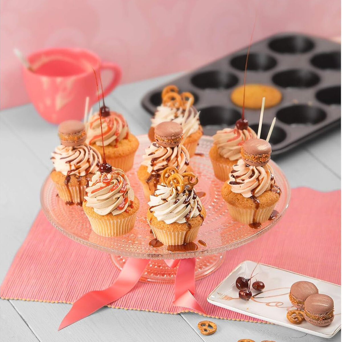 12’li Muffin Kek Kalıbı - Metal - Siyah
