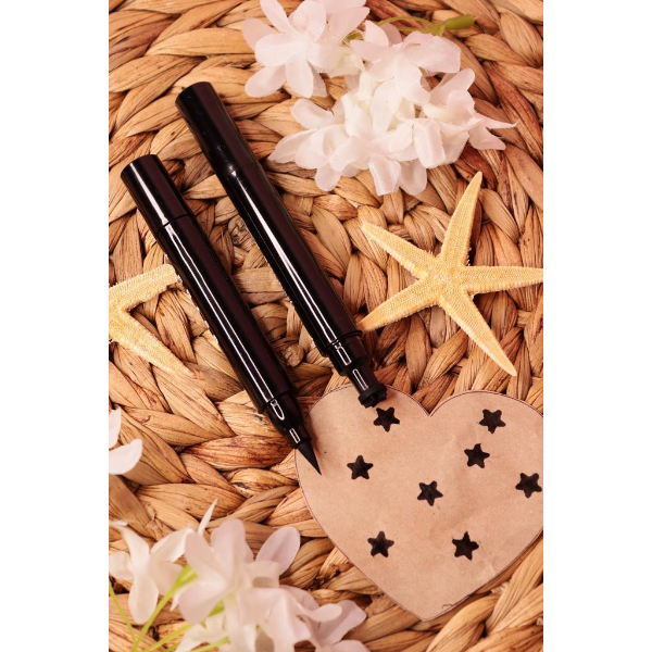 4’lü Desenli Çift Taraflı Eyeliner Seti