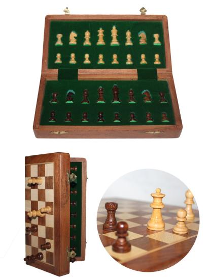 Mıknatıs Taşlı Ahşap Katlanabilir Kutulu Satranç Oyunu 30 Cm
