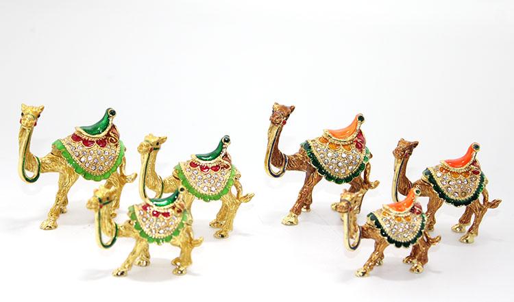 Swarovski Taşlı 3’lü Deve Figürü Model 2