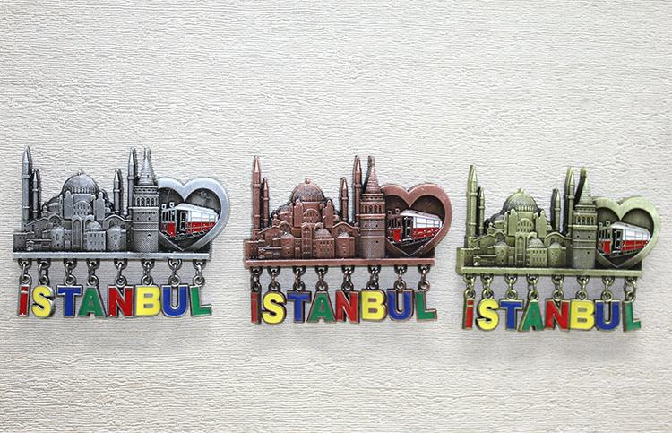 Sarkaçlı İstanbul Temalı Magnet - Model 2